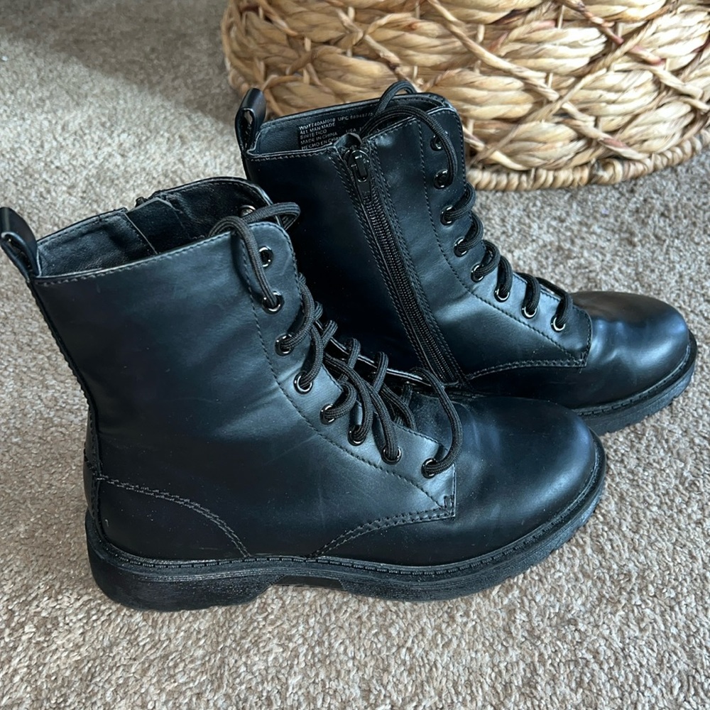 Black boots